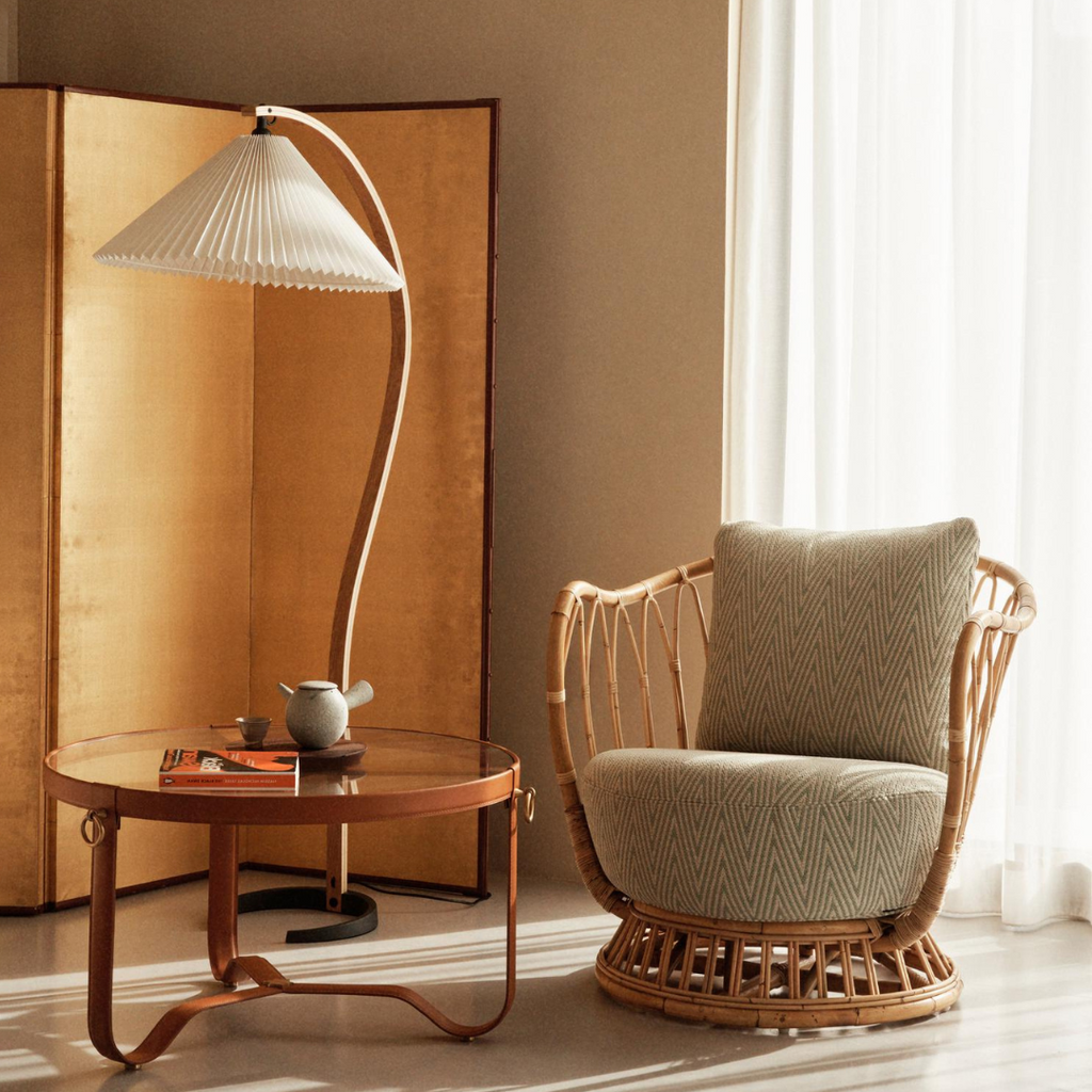 Scandinavian Wood Floor Lamp — Floor Lamp | Maison Monashee — view 19