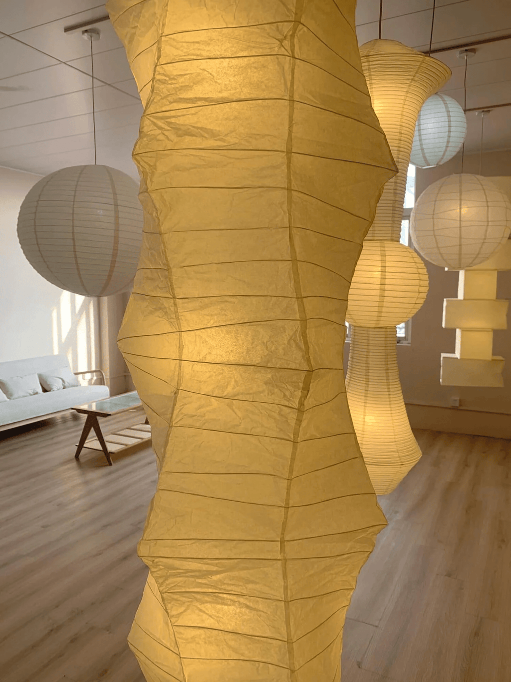 Round Paper Pendant Light — Pendant Light | Maison Monashee — view 15