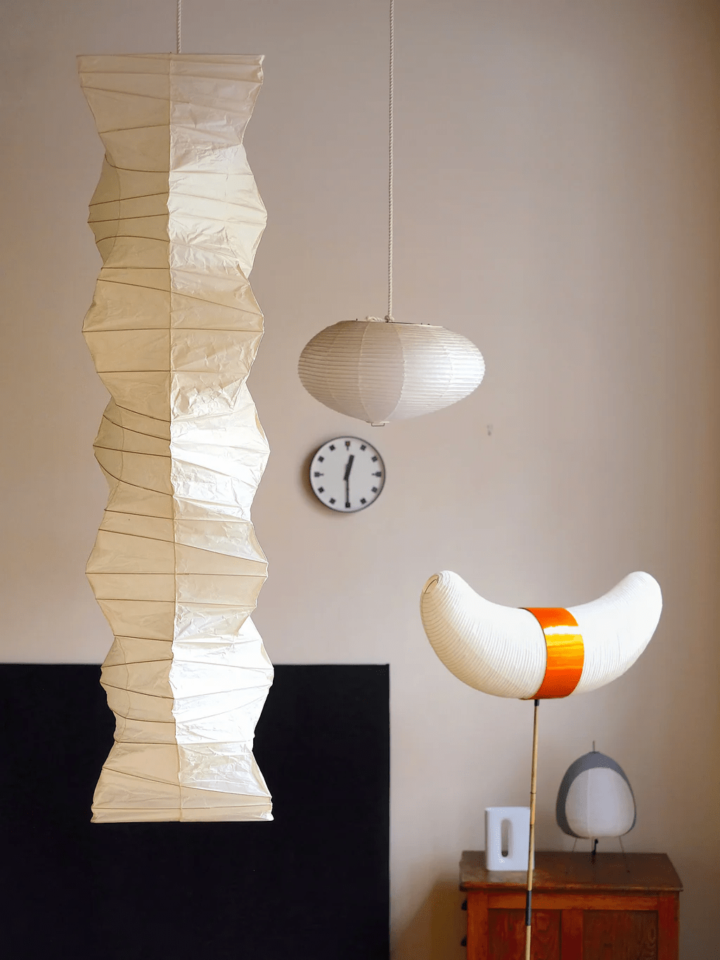 Round Paper Pendant Light — Pendant Light | Maison Monashee — view 20
