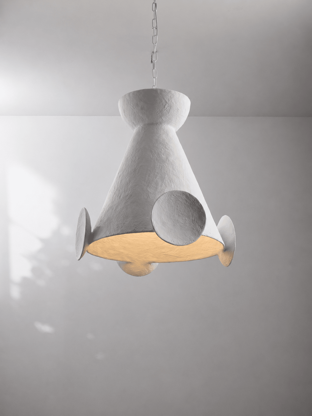 White Plaster Pendant Light — Pendant Light | Maison Monashee — view 15
