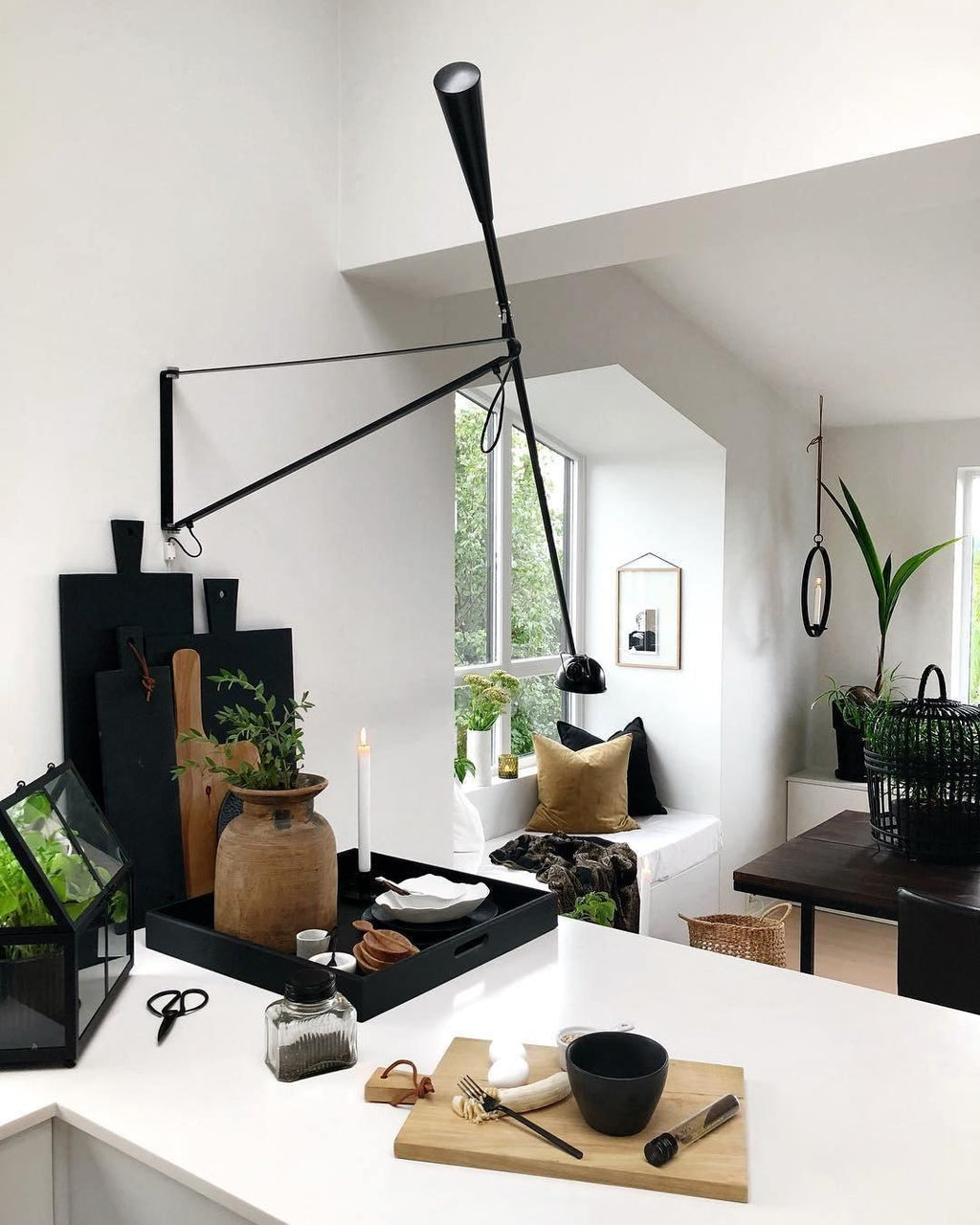 Black Swing-Arm Wall Light — Wall Sconce | Maison Monashee — view 35