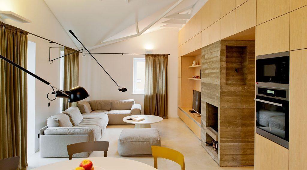 Black Swing-Arm Wall Light — Wall Sconce | Maison Monashee — view 15