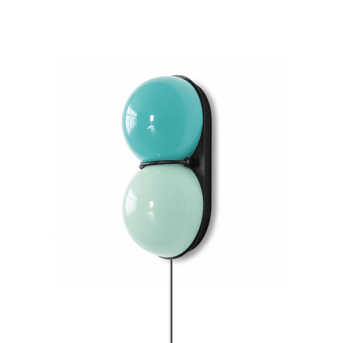 Globe Wall Light Plug-In — Wall Sconce | Maison Monashee — view 8