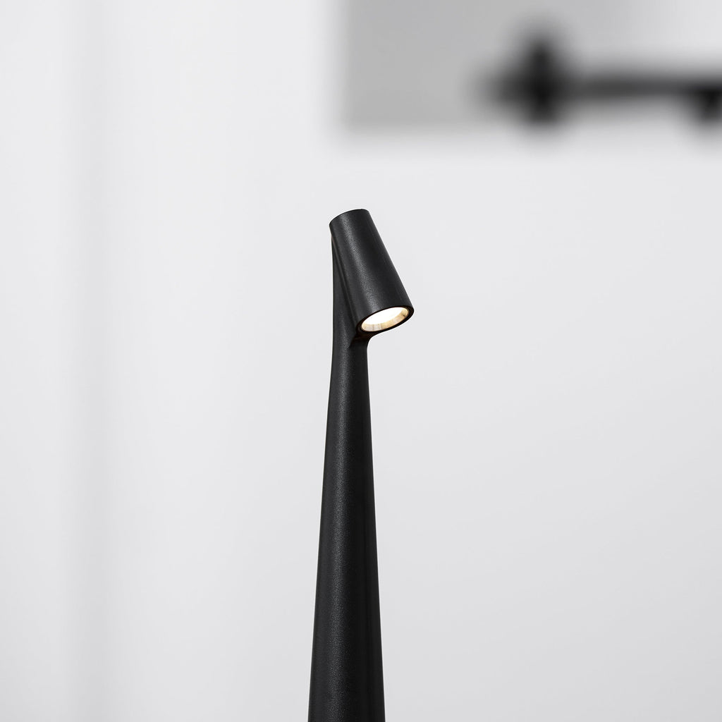 White Cordless Table Lamp — Table Lamp | Maison Monashee — view 117