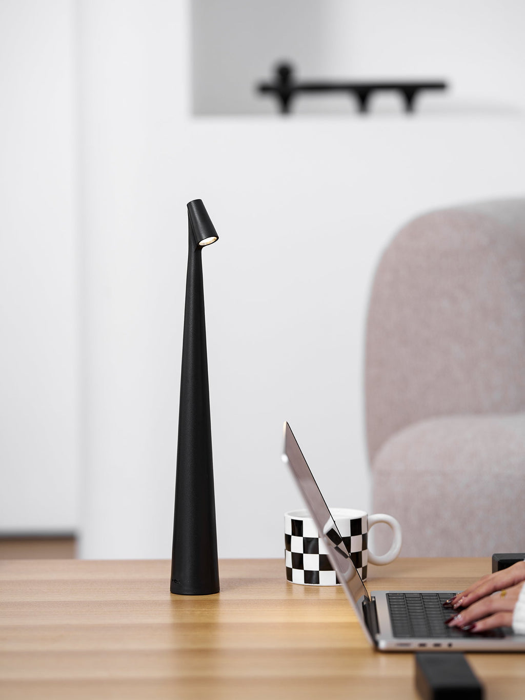 White Cordless Table Lamp — Table Lamp | Maison Monashee — view 112