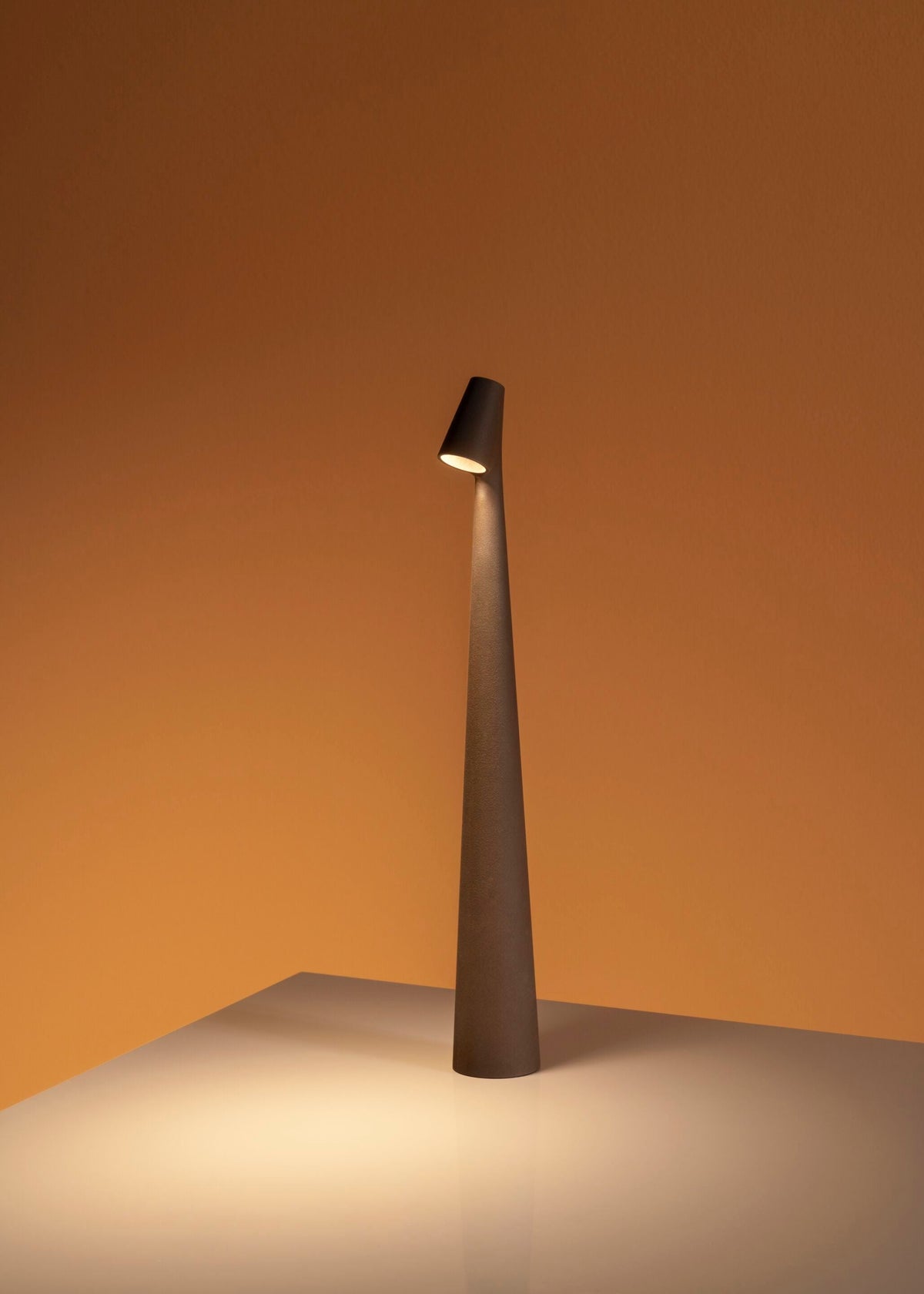 White Cordless Table Lamp — Table Lamp | Maison Monashee — view 82