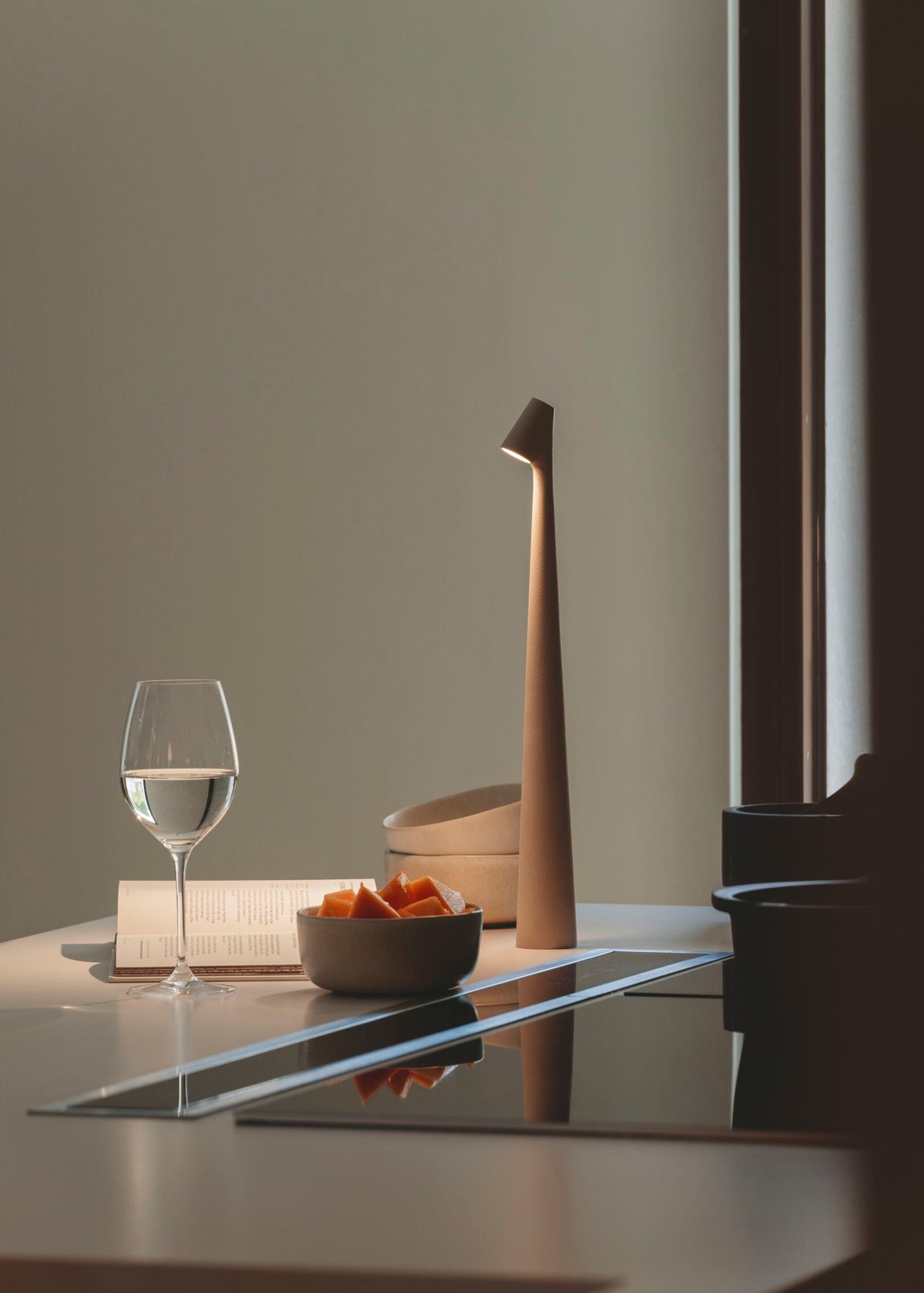 White Cordless Table Lamp — Table Lamp | Maison Monashee — view 93