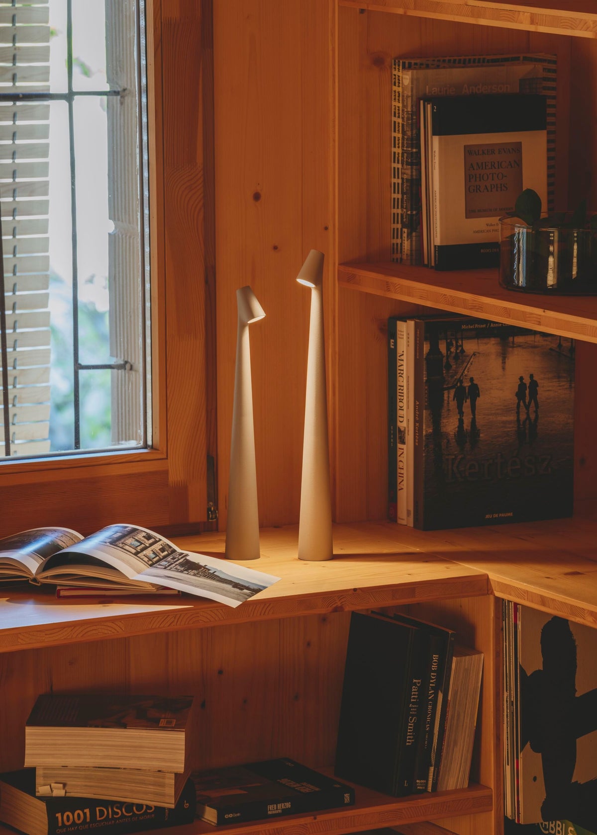 White Cordless Table Lamp — Table Lamp | Maison Monashee — view 96
