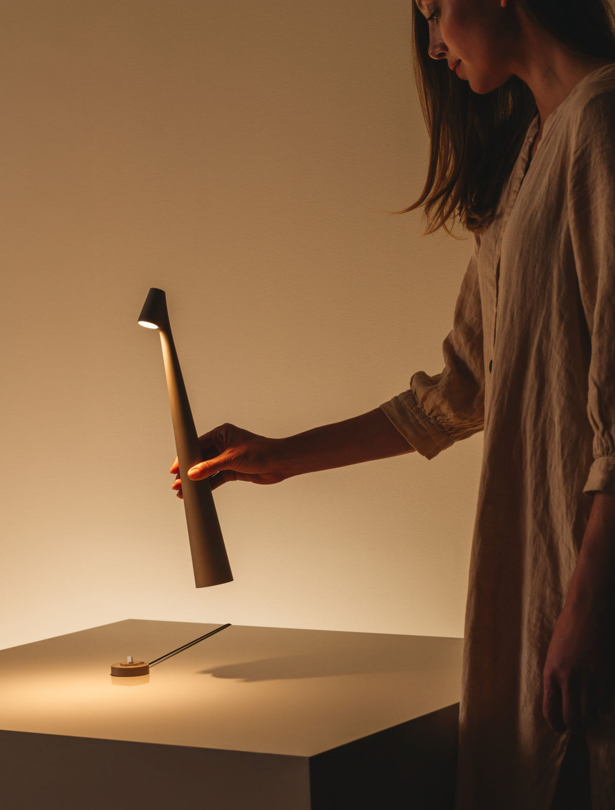 White Cordless Table Lamp — Table Lamp | Maison Monashee — view 100