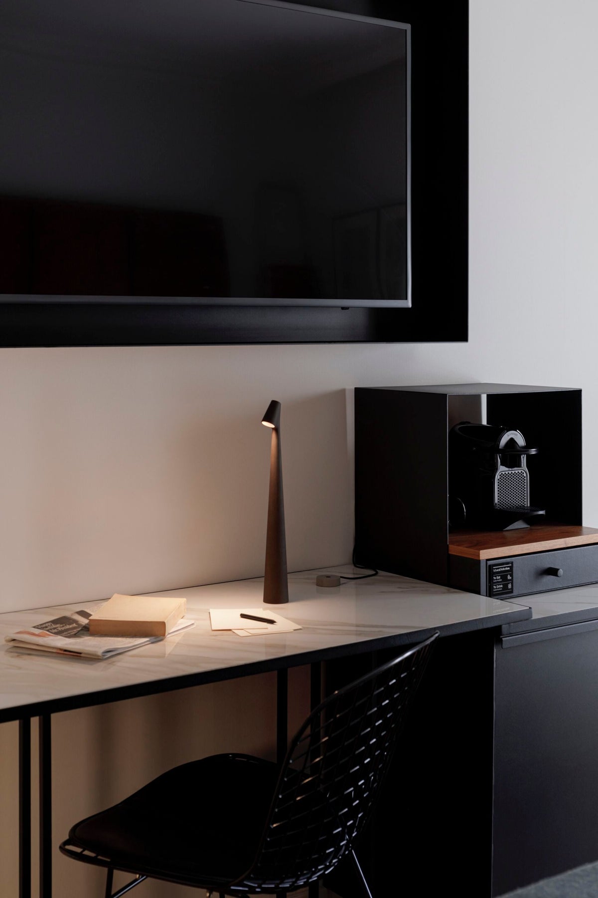 White Cordless Table Lamp — Table Lamp | Maison Monashee — view 73