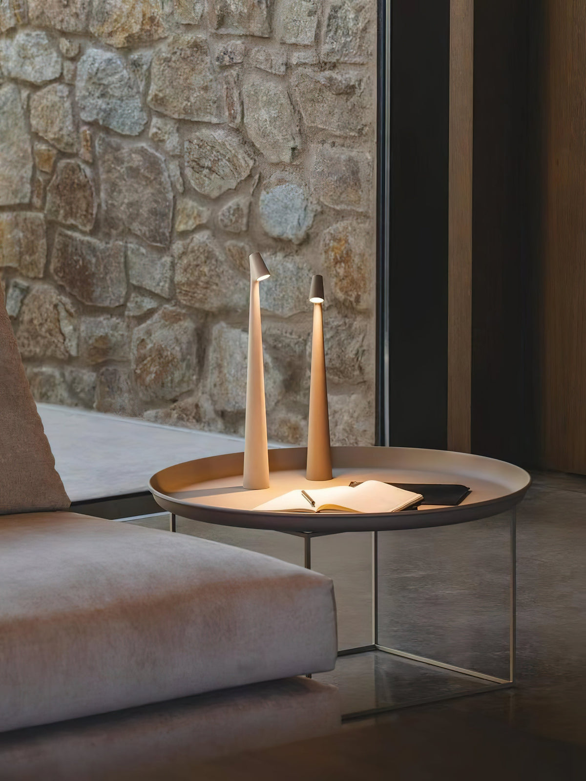 White Cordless Table Lamp — Table Lamp | Maison Monashee — view 107
