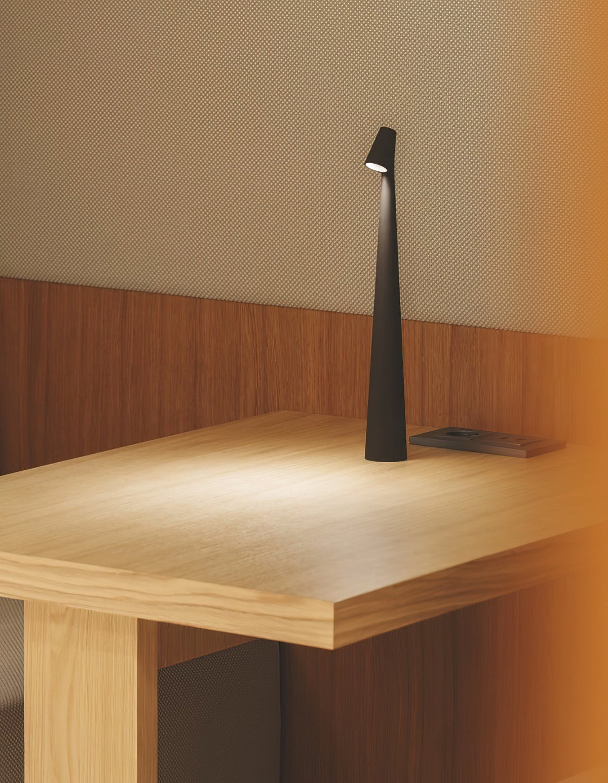 White Cordless Table Lamp — Table Lamp | Maison Monashee — view 65