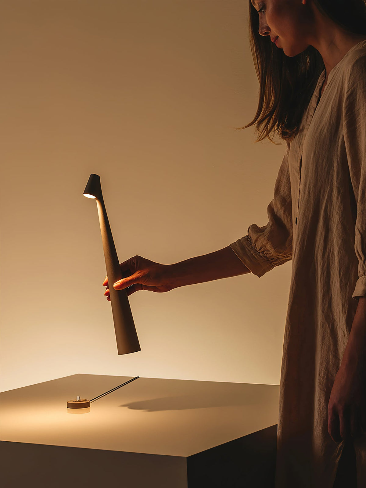 White Cordless Table Lamp — Table Lamp | Maison Monashee — view 50