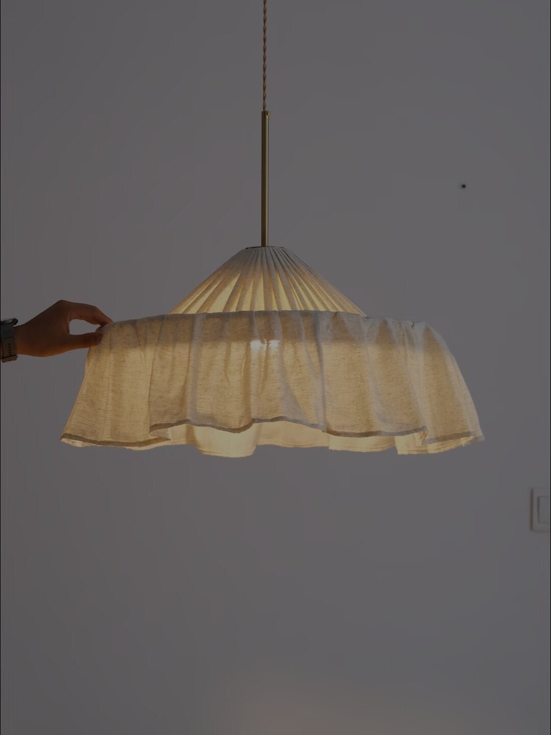 Pleated Linen Pendant Light — Pendant Light | Maison Monashee — view 5