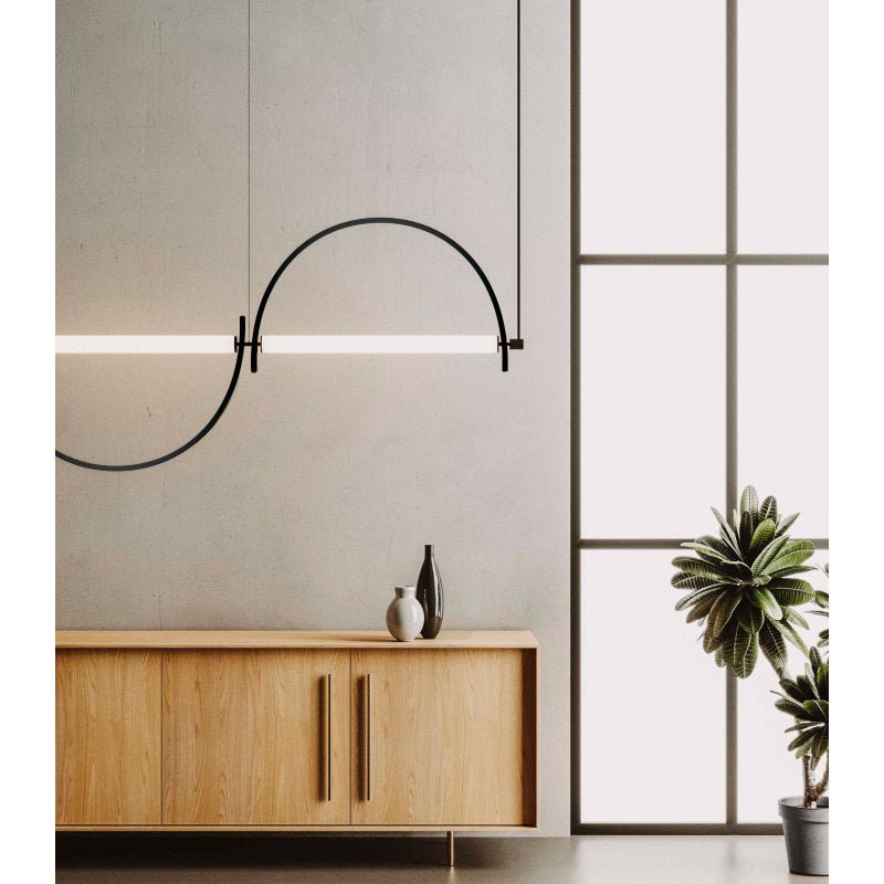 Linear Chandelier Gold — Chandelier | Maison Monashee — view 15
