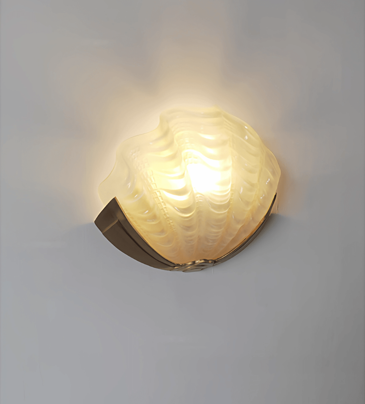 Vintage Shell Wall Sconce — Wall Sconce | Maison Monashee — view 16
