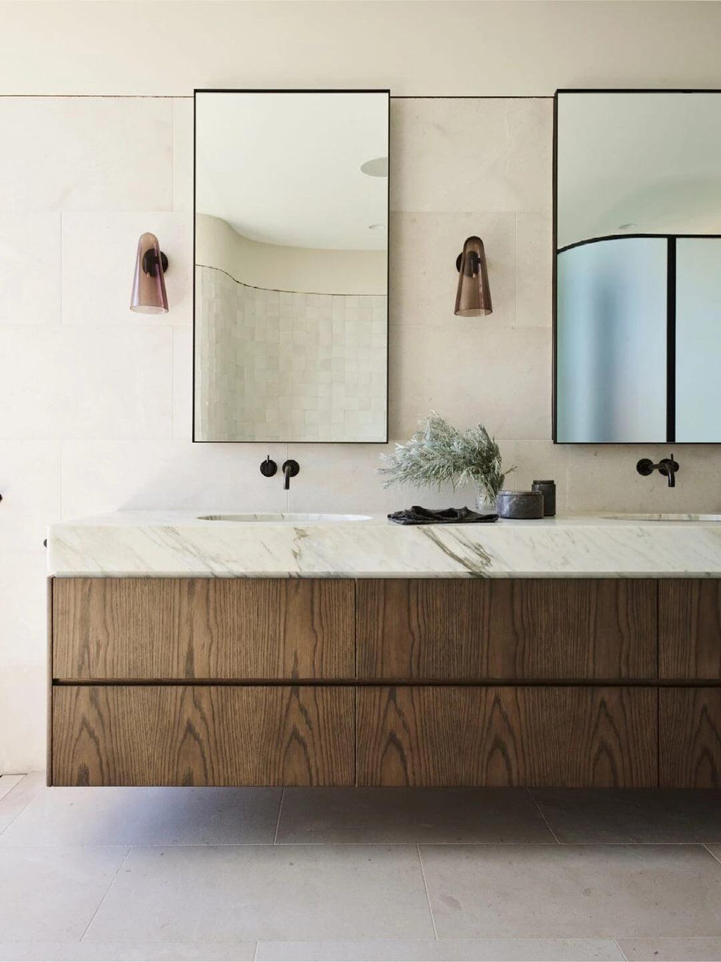 Modern Glass Sconce — Wall Sconce | Maison Monashee — view 33