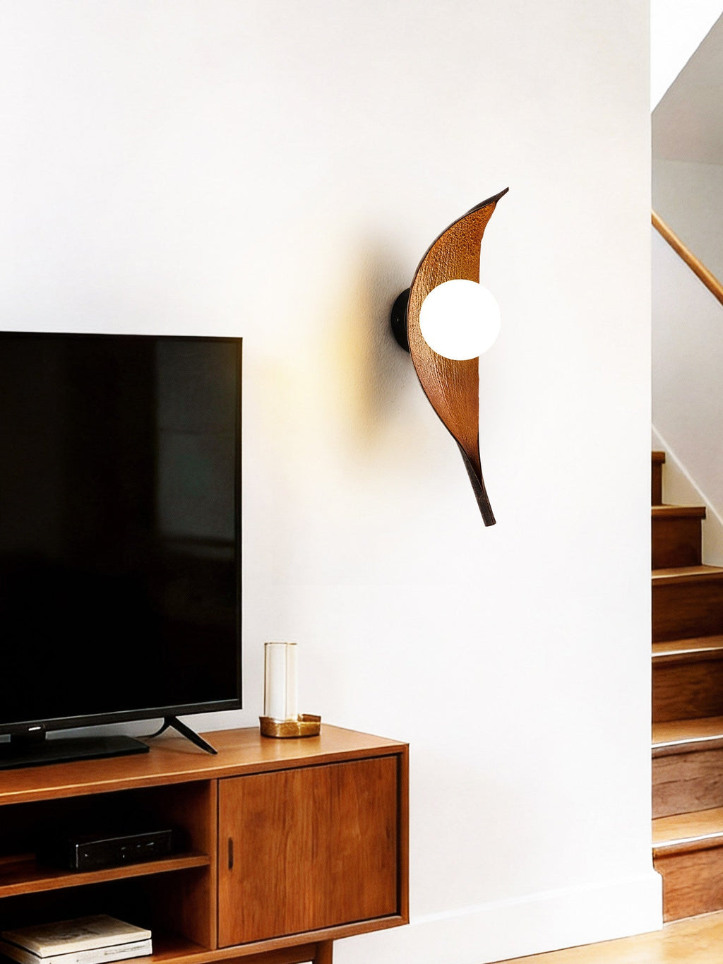Hammered Glass Sconce — Wall Sconce | Maison Monashee — view 12