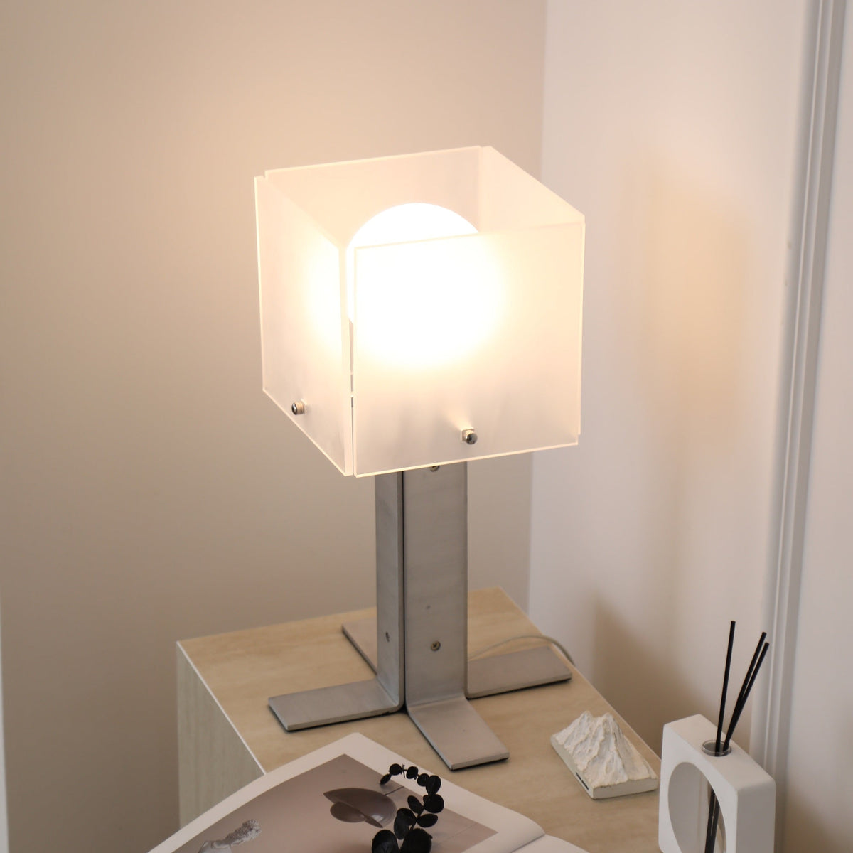 Square Bedside Table Lamp — Table Lamp | Maison Monashee — view 4