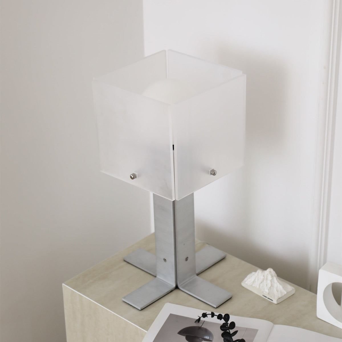 Square Bedside Table Lamp — Table Lamp | Maison Monashee — view 8