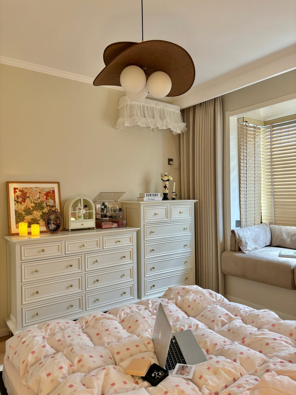Flower Petal Chandelier — Chandelier | Maison Monashee — view 12