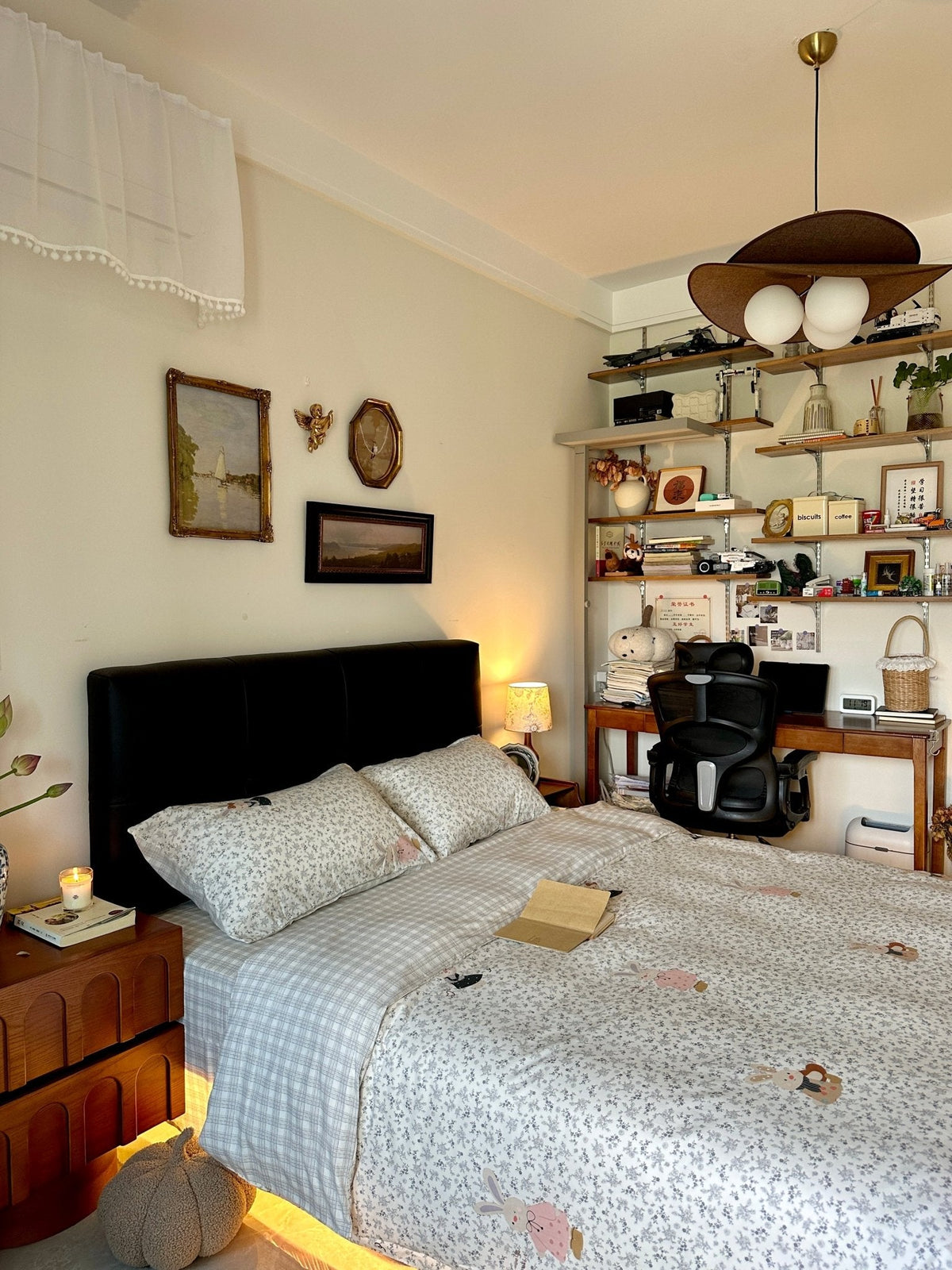 Flower Petal Chandelier — Chandelier | Maison Monashee — view 21
