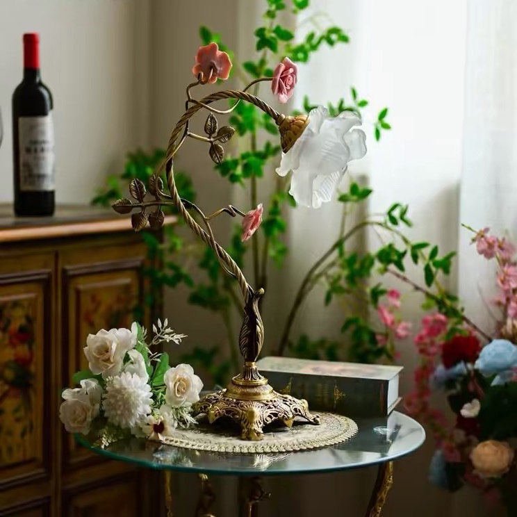 Flower Table Lamp Vintage — Table Lamp | Maison Monashee — view 17