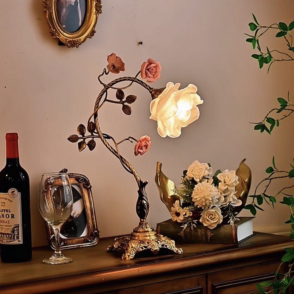 Flower Table Lamp Vintage — Table Lamp | Maison Monashee — view 19