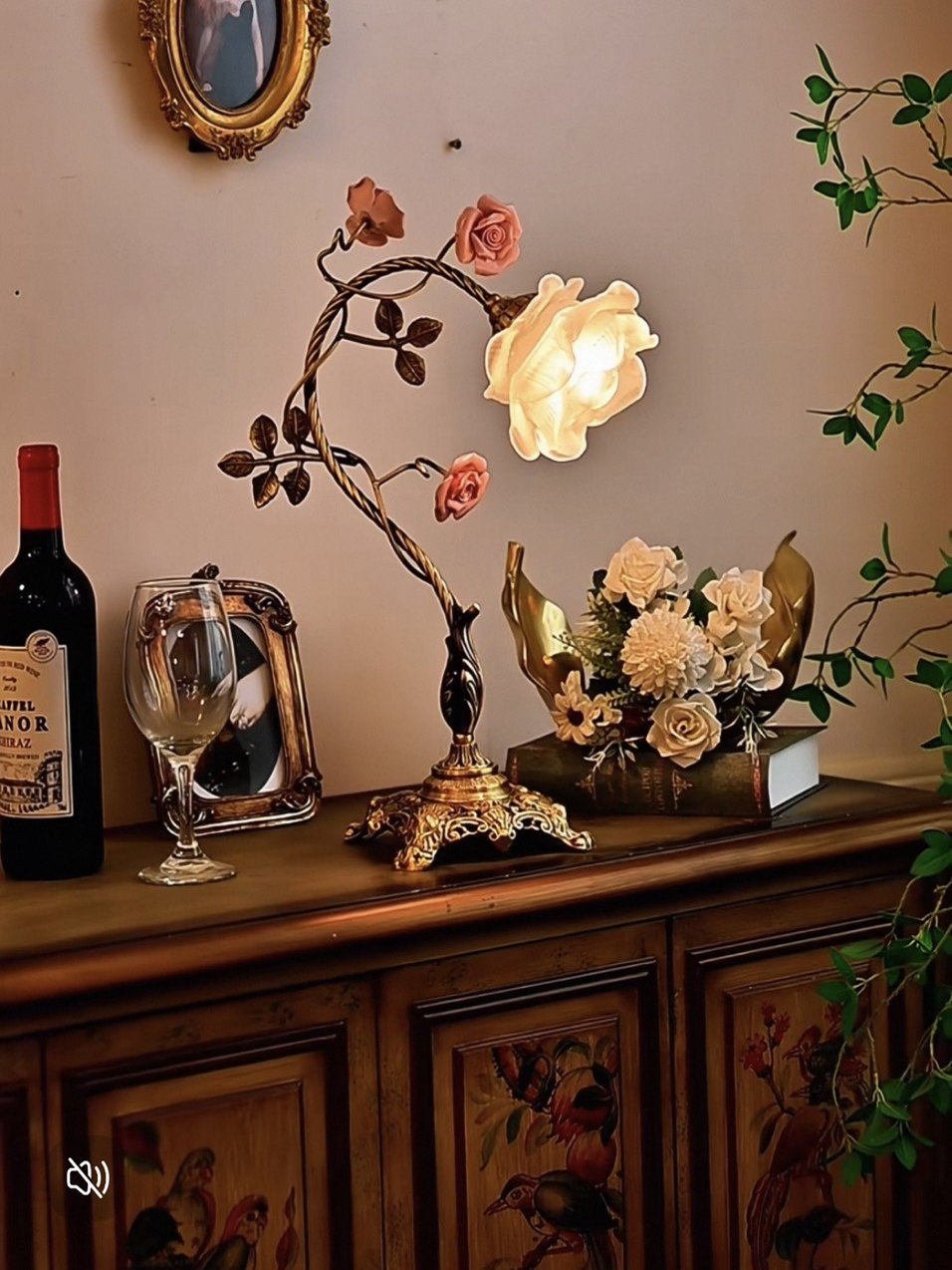 Flower Table Lamp Vintage — Table Lamp | Maison Monashee — view 9