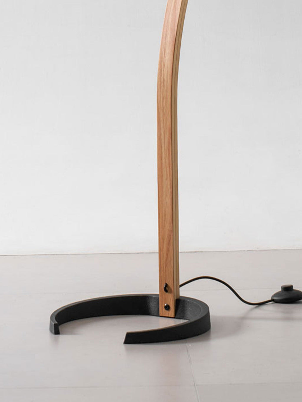 Scandinavian Wood Floor Lamp — Floor Lamp | Maison Monashee — view 144