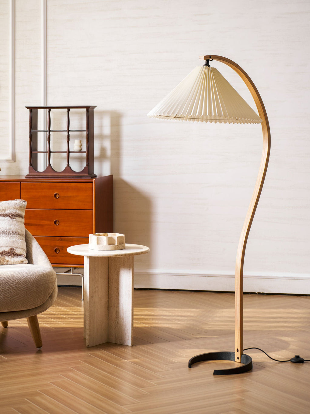 Scandinavian Wood Floor Lamp — Floor Lamp | Maison Monashee — view 133