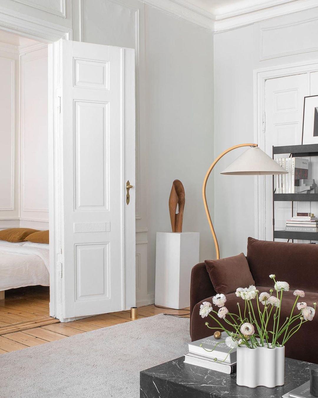 Scandinavian Wood Floor Lamp — Floor Lamp | Maison Monashee — view 45