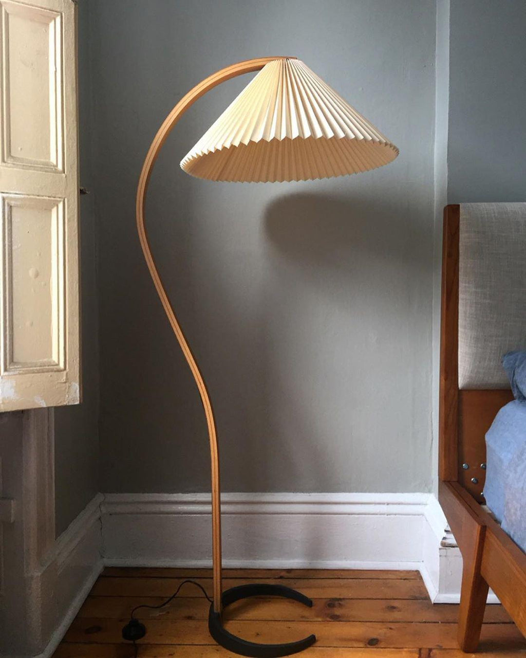 Scandinavian Wood Floor Lamp — Floor Lamp | Maison Monashee — view 46