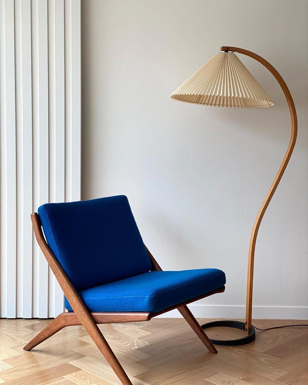 Scandinavian Wood Floor Lamp — Floor Lamp | Maison Monashee — view 51