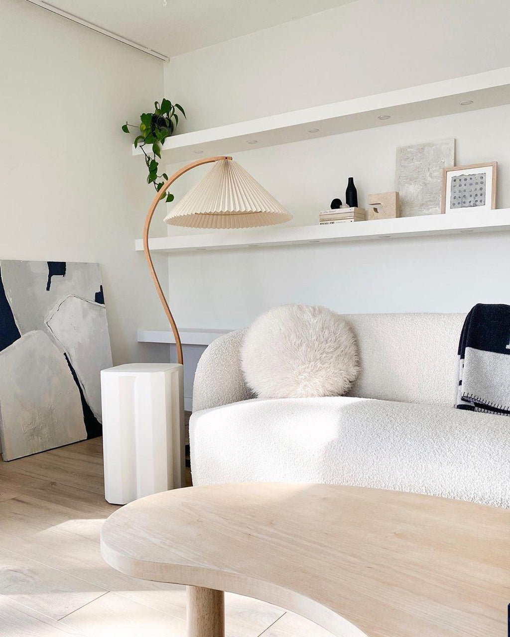 Scandinavian Wood Floor Lamp — Floor Lamp | Maison Monashee — view 52