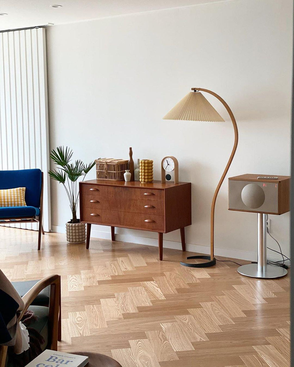 Scandinavian Wood Floor Lamp — Floor Lamp | Maison Monashee — view 53