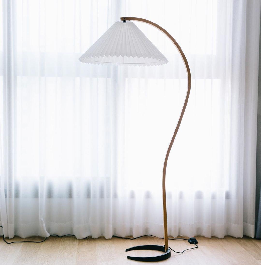 Scandinavian Wood Floor Lamp — Floor Lamp | Maison Monashee — view 57