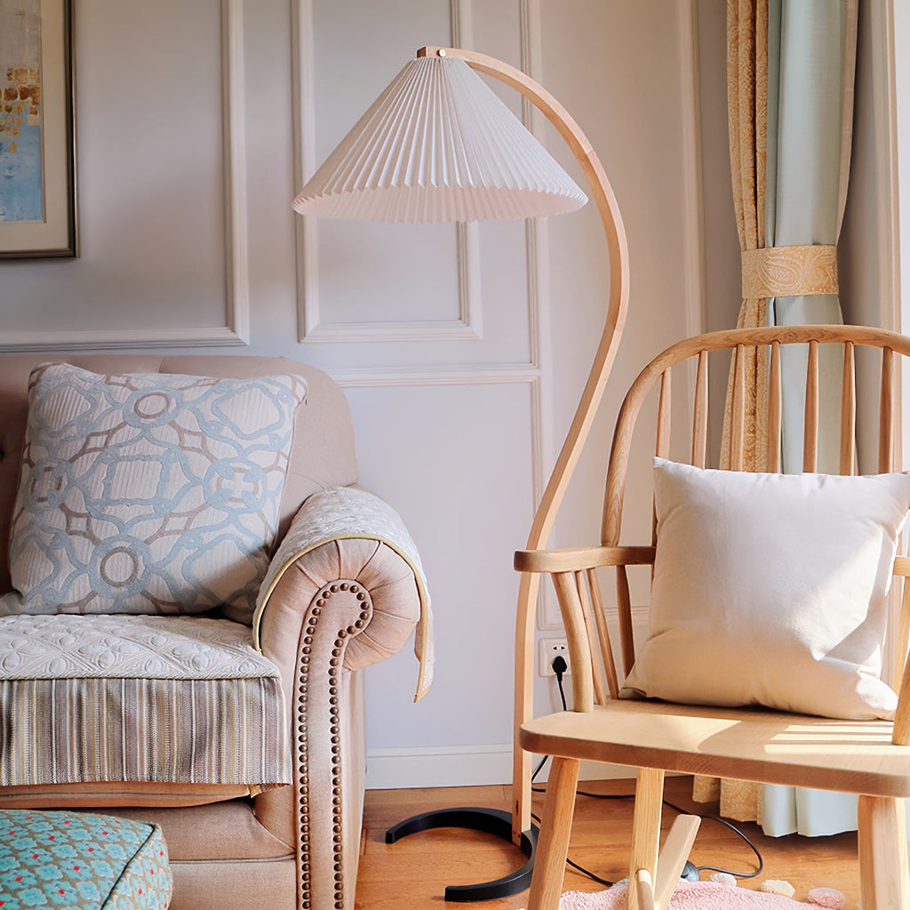 Scandinavian Wood Floor Lamp — Floor Lamp | Maison Monashee — view 114