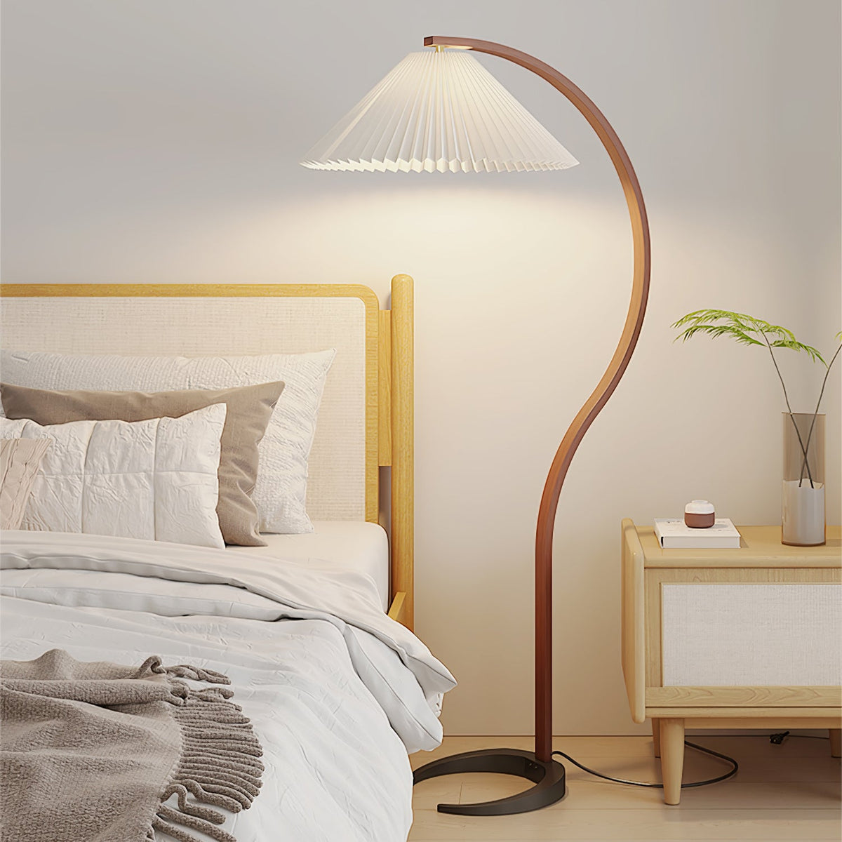 Scandinavian Wood Floor Lamp — Floor Lamp | Maison Monashee — view 24