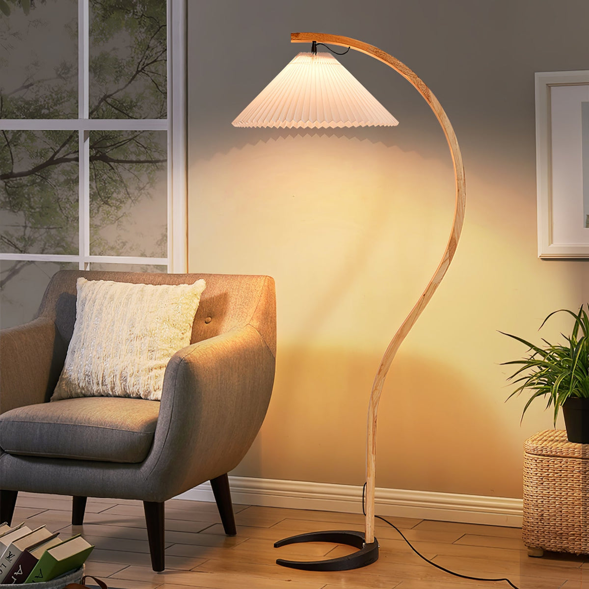 Scandinavian Wood Floor Lamp — Floor Lamp | Maison Monashee — view 61
