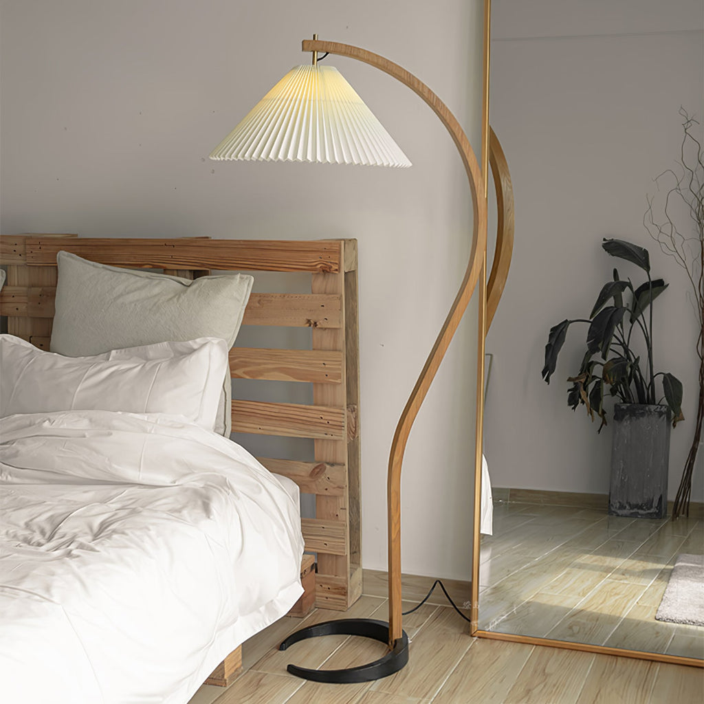 Scandinavian Wood Floor Lamp — Floor Lamp | Maison Monashee — view 25