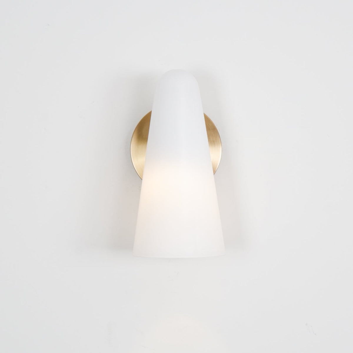 Modern Glass Sconce — Wall Sconce | Maison Monashee — view 63