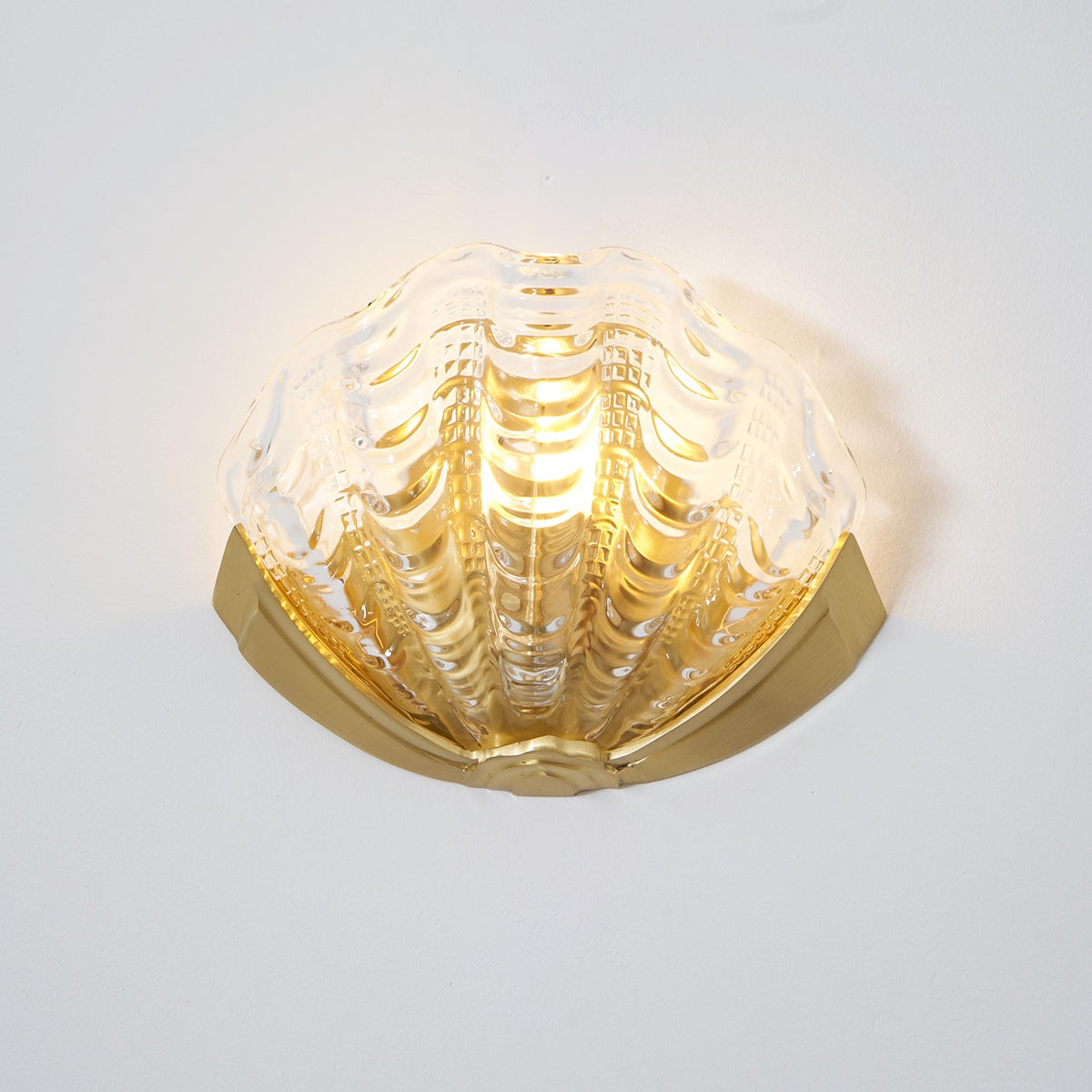 Vintage Shell Wall Sconce — Wall Sconce | Maison Monashee — view 46