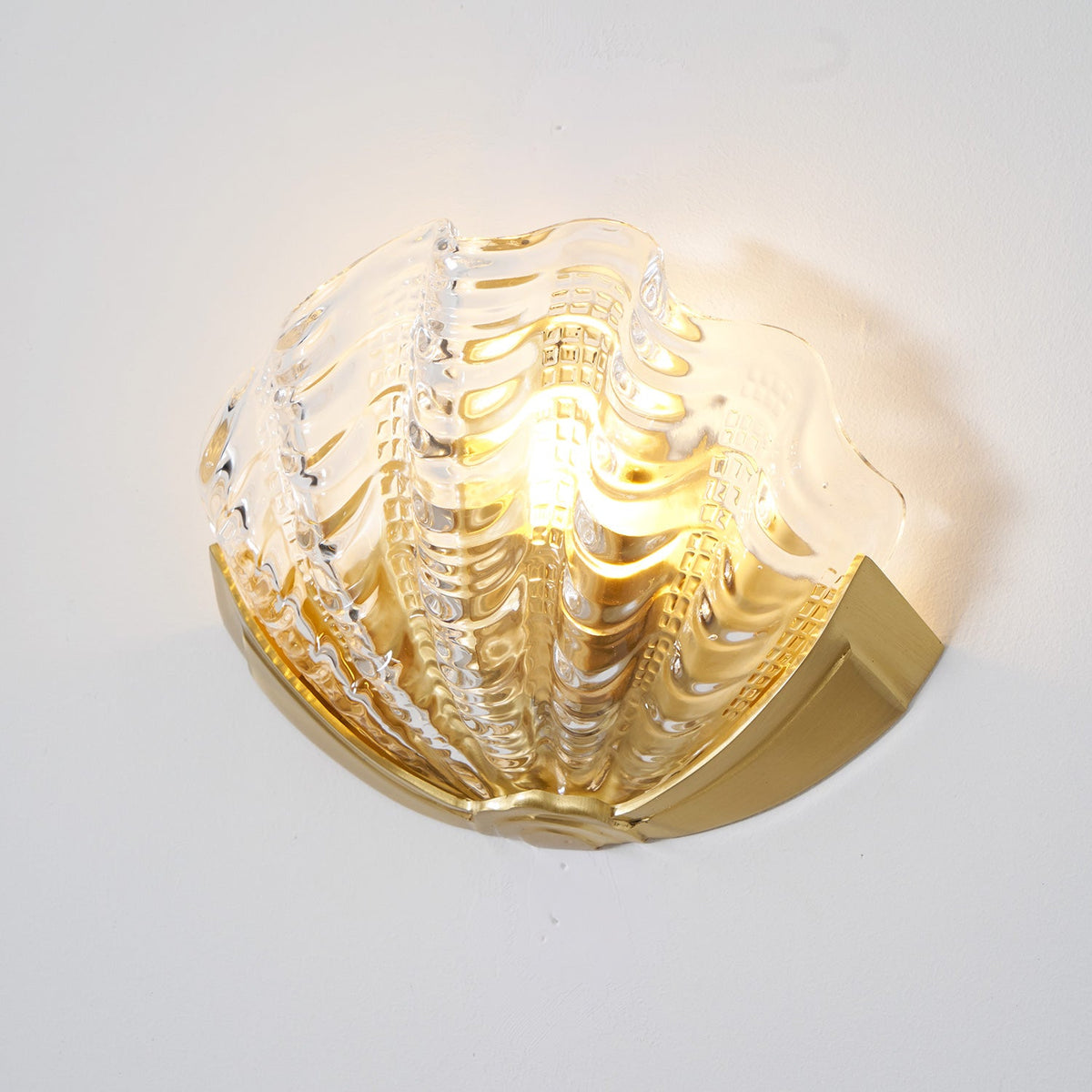 Vintage Shell Wall Sconce — Wall Sconce | Maison Monashee — view 45