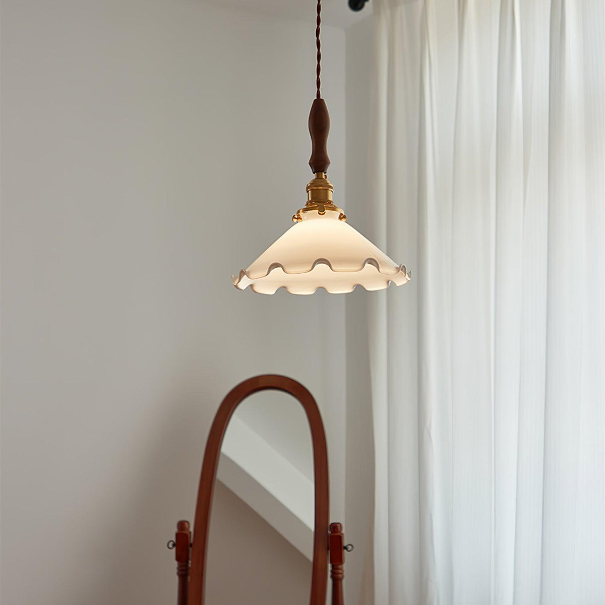 Flower Shaped Pendant Light — Pendant Light | Maison Monashee — view 14