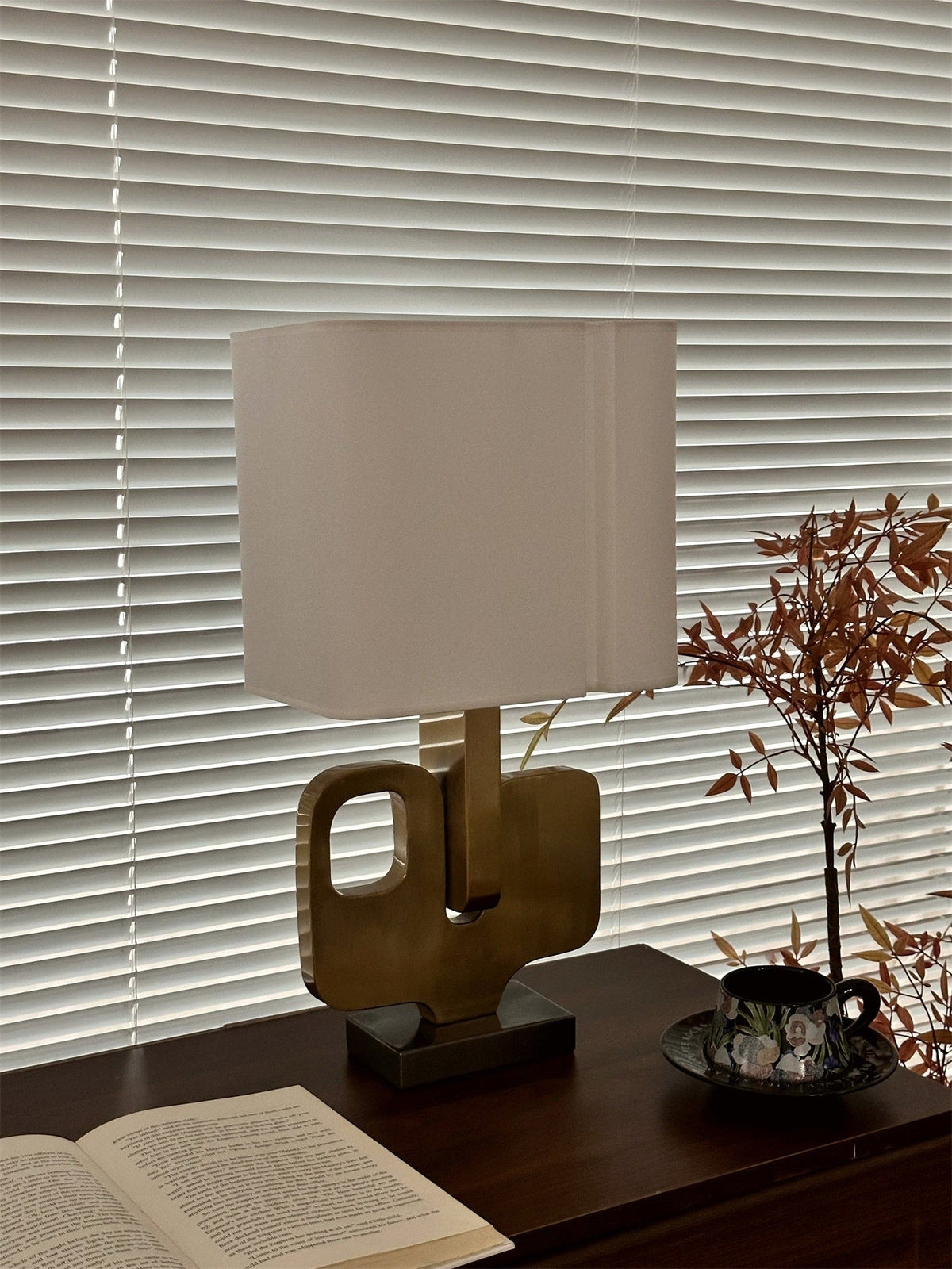Geometric Table Lamp — Table Lamp | Maison Monashee — view 4