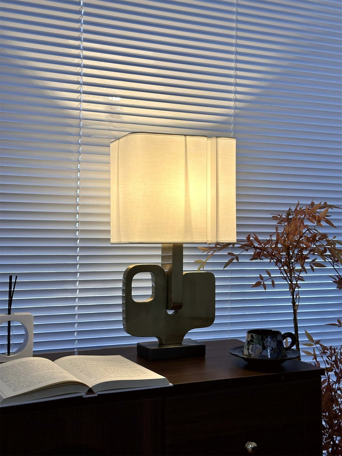 Geometric Table Lamp — Table Lamp | Maison Monashee — view 11