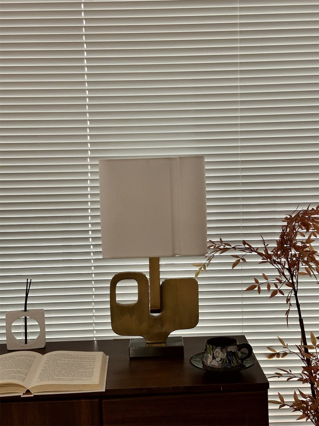 Geometric Table Lamp — Table Lamp | Maison Monashee — view 5