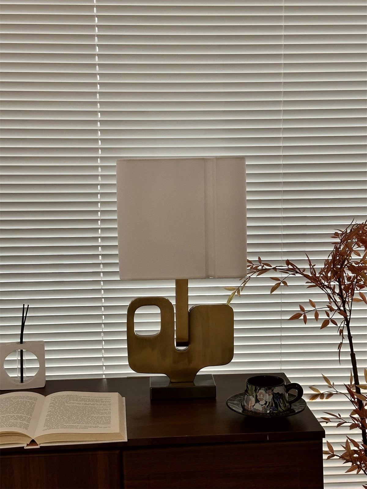 Geometric Table Lamp — Table Lamp | Maison Monashee — view 7