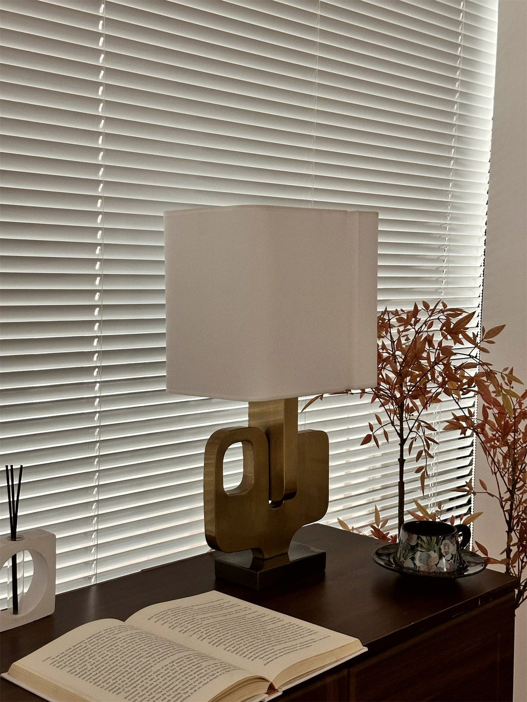 Geometric Table Lamp — Table Lamp | Maison Monashee — view 8